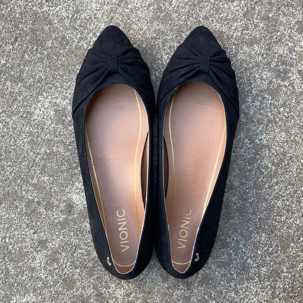 Vionic black suede bow tie flats